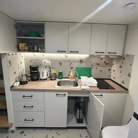 Ano Poli Young Loft Daire *