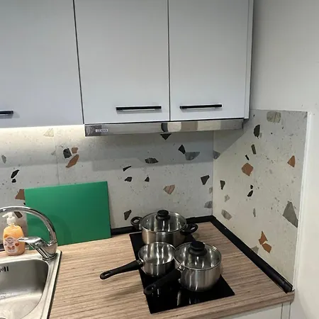 Ano Poli Young Loft Daire Selanik