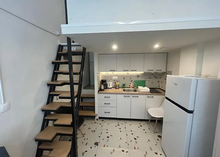 Ano Poli Young Loft