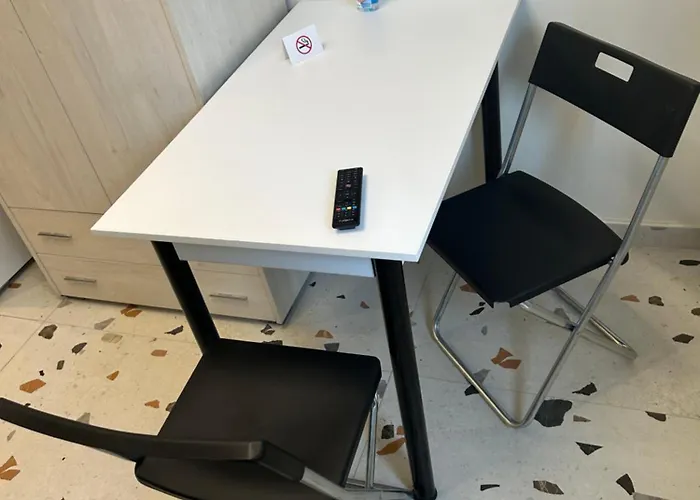 Ano Poli Young Loft شقة سالونيك